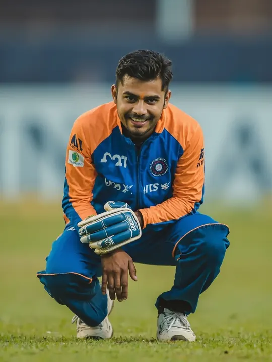 Wicketkeeper-batsman portrait in pads
